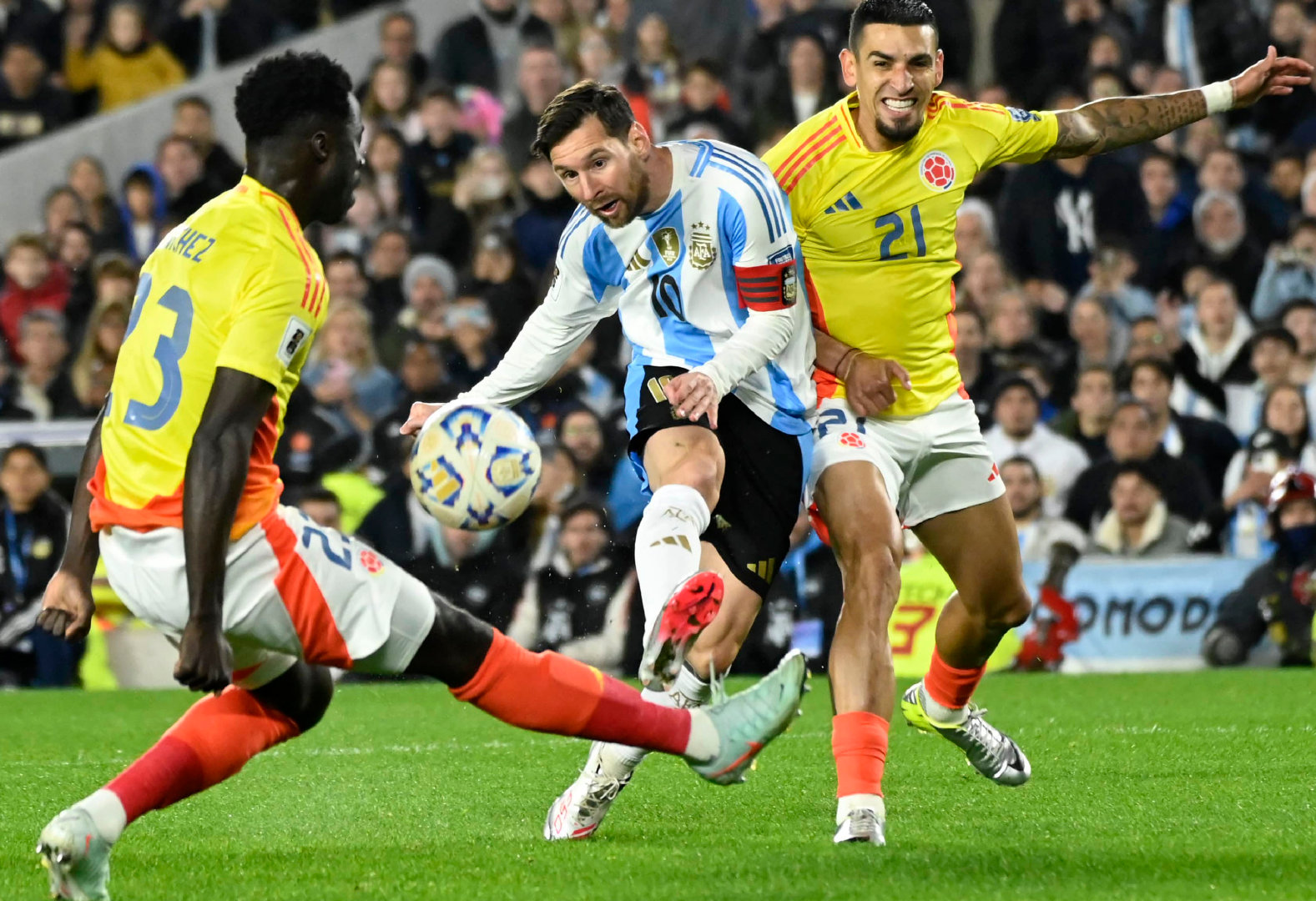 关于阿尔及利亚备战重要国际比赛的信息