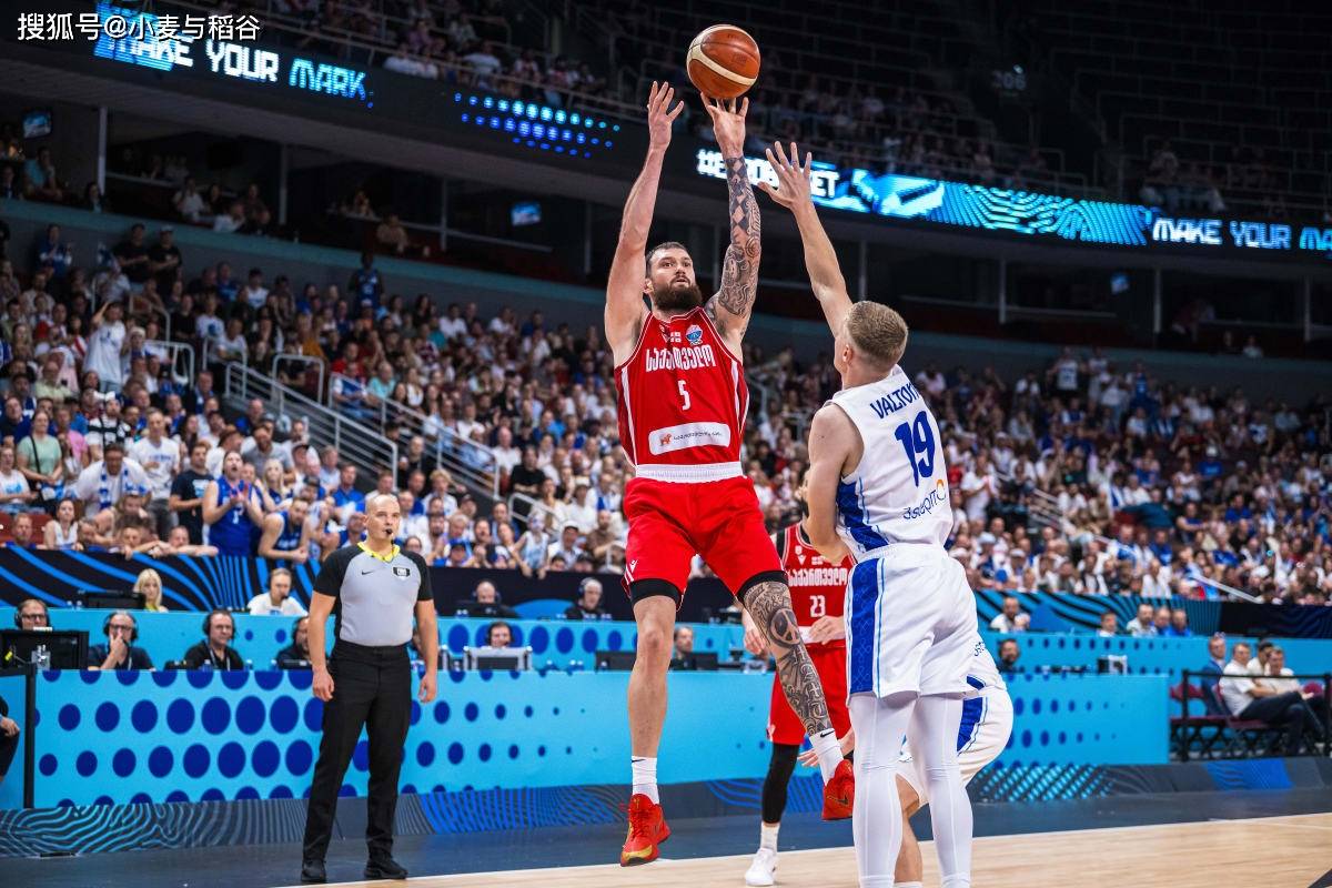 雄鹿大胜马刺继续崛起 雄鹿大胜马刺继续崛起