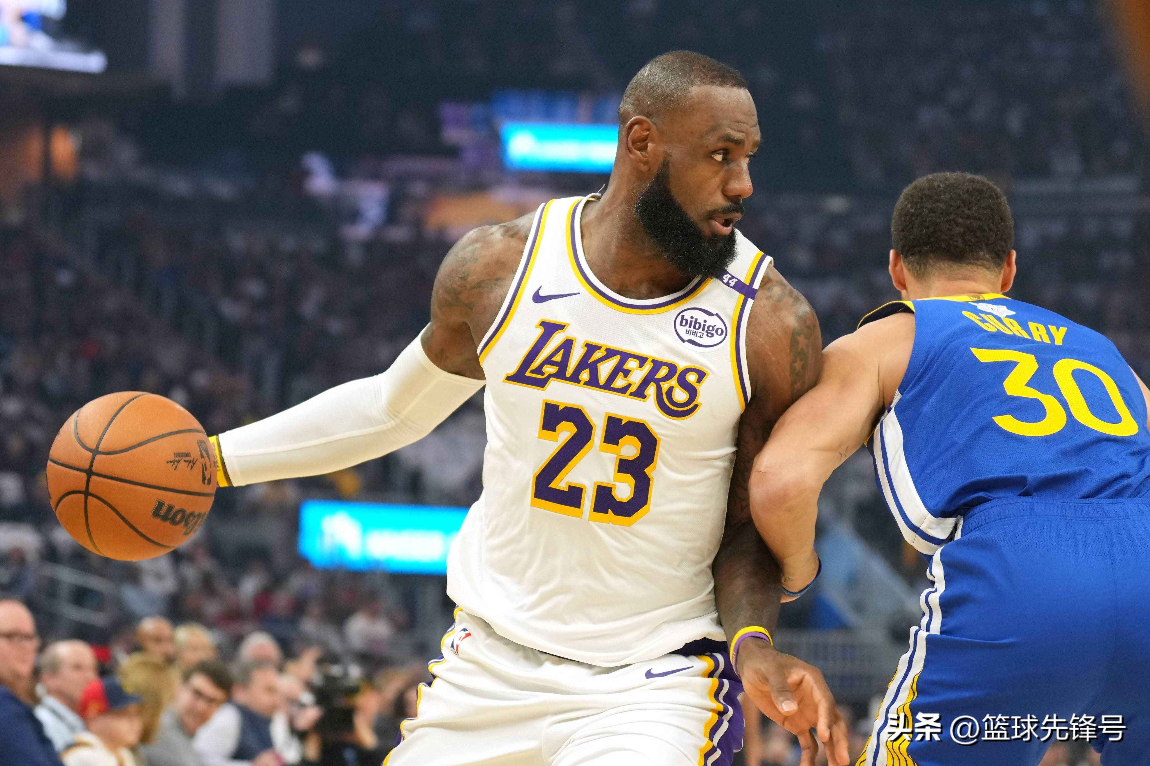 骑士遭湖人横扫，痛失三连胜