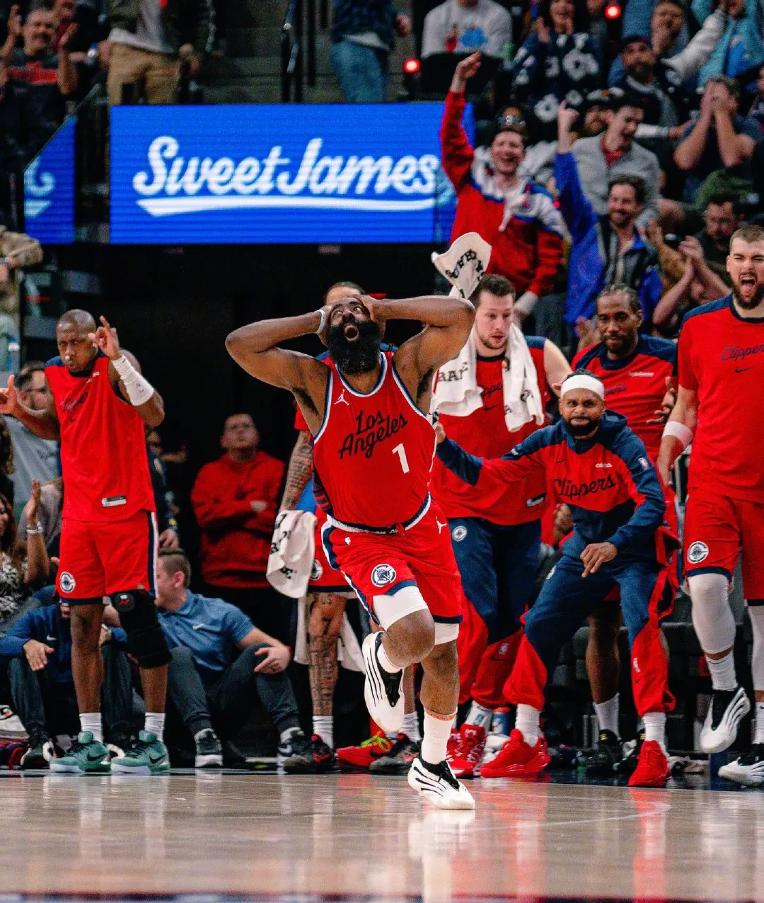 快船主场上演逆转大战