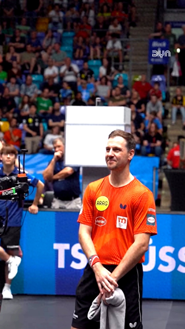 包含瑞典乒乓球队血洗英国乒乓球队，波尔惊艳世界的词条