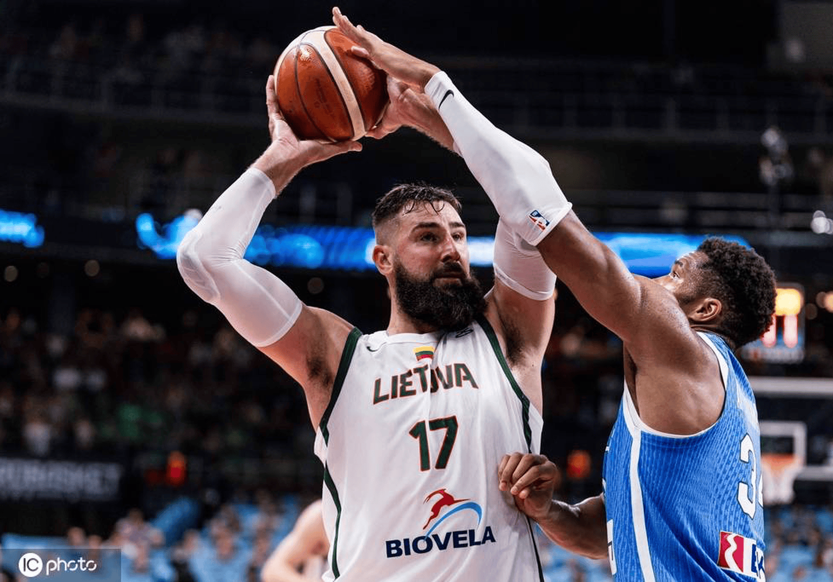 墨西哥男篮逆转立陶宛男篮,乔治送出助攻 墨西哥男篮逆转立陶宛男篮,乔治送出助攻