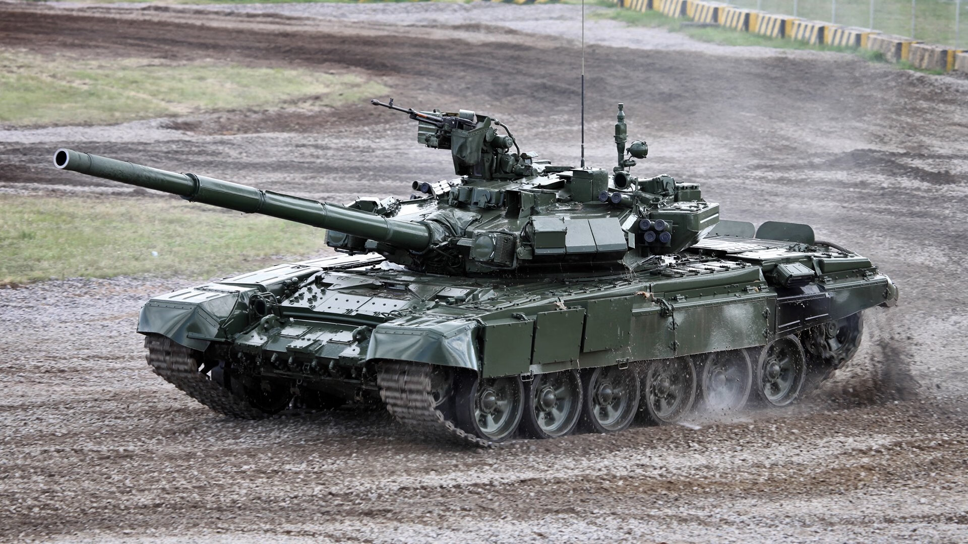 双星耀欧冠,本泽马爆发破纪录,比利时门神零封拜仁