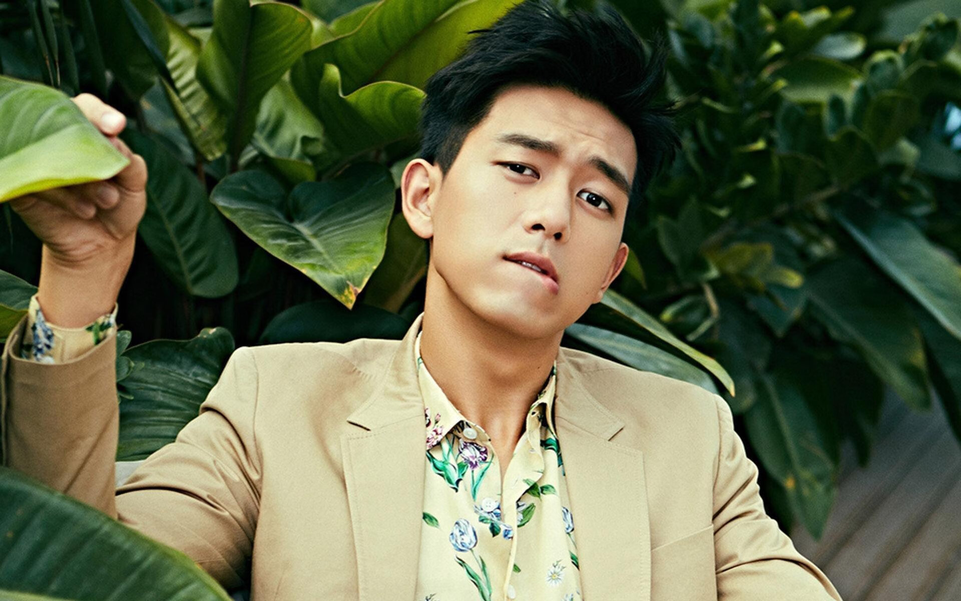 团队利刃与孤胆英雄,足球世界里的两种胜利方程式